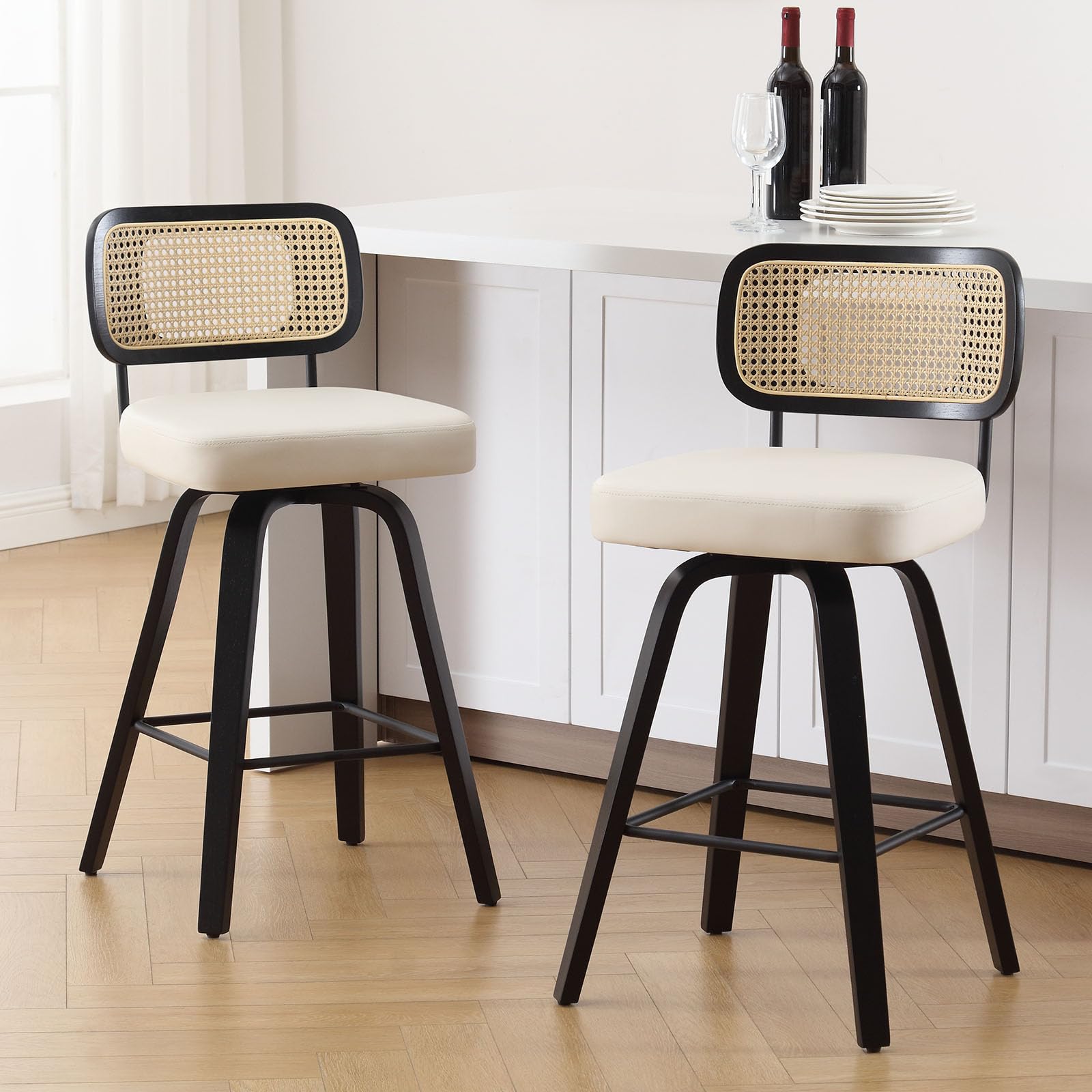 Bekrvio Set of 2 bar stools 360° swivel seat height 65 cm with rattan backrest, extra thick padding (7 cm), solid wood legs, stable up to 150 kg, ideal for island
